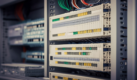 PLC ย่อมาจาก Programmable Logic Controller